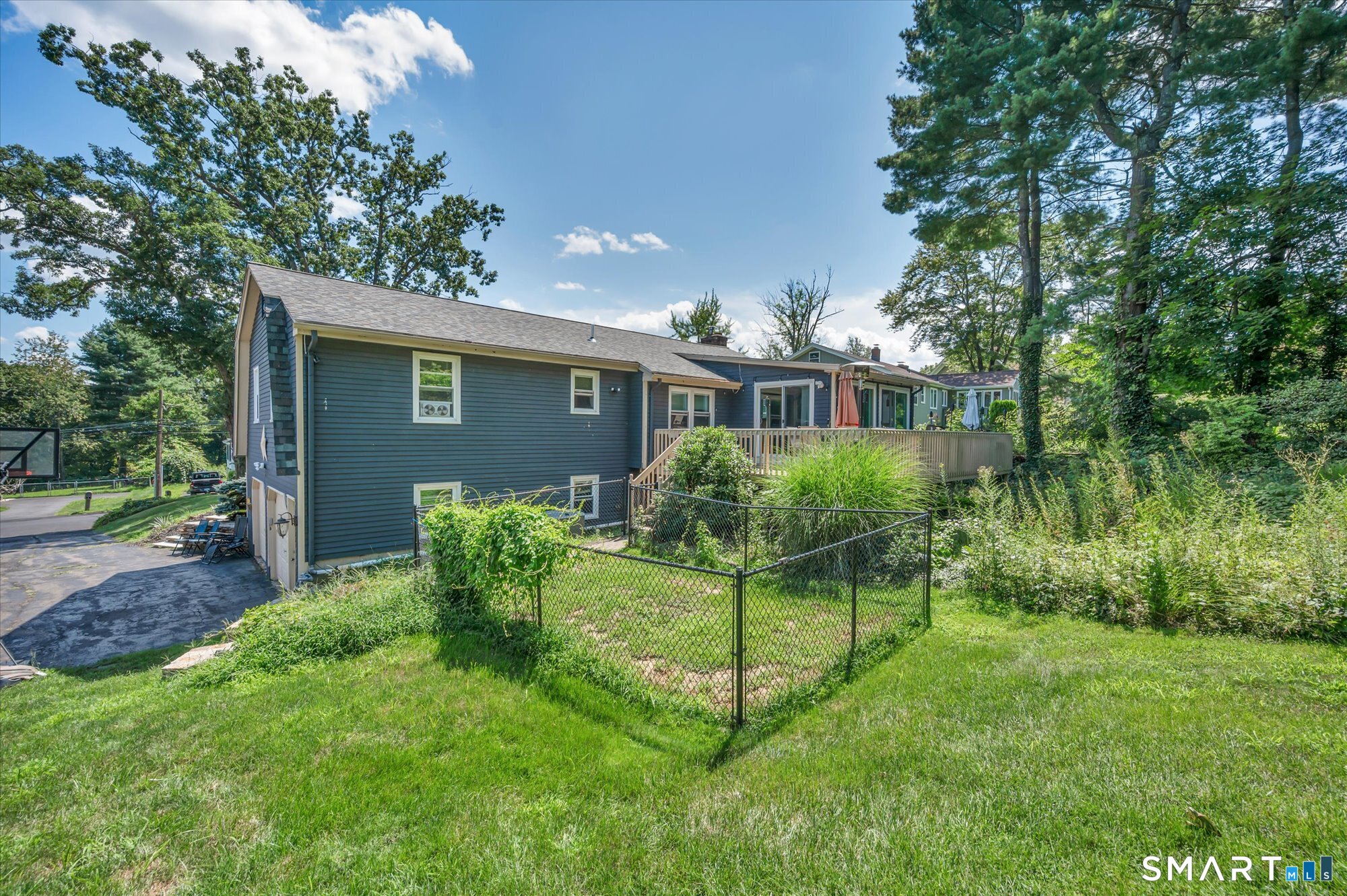25 Spruce Street photo 39
