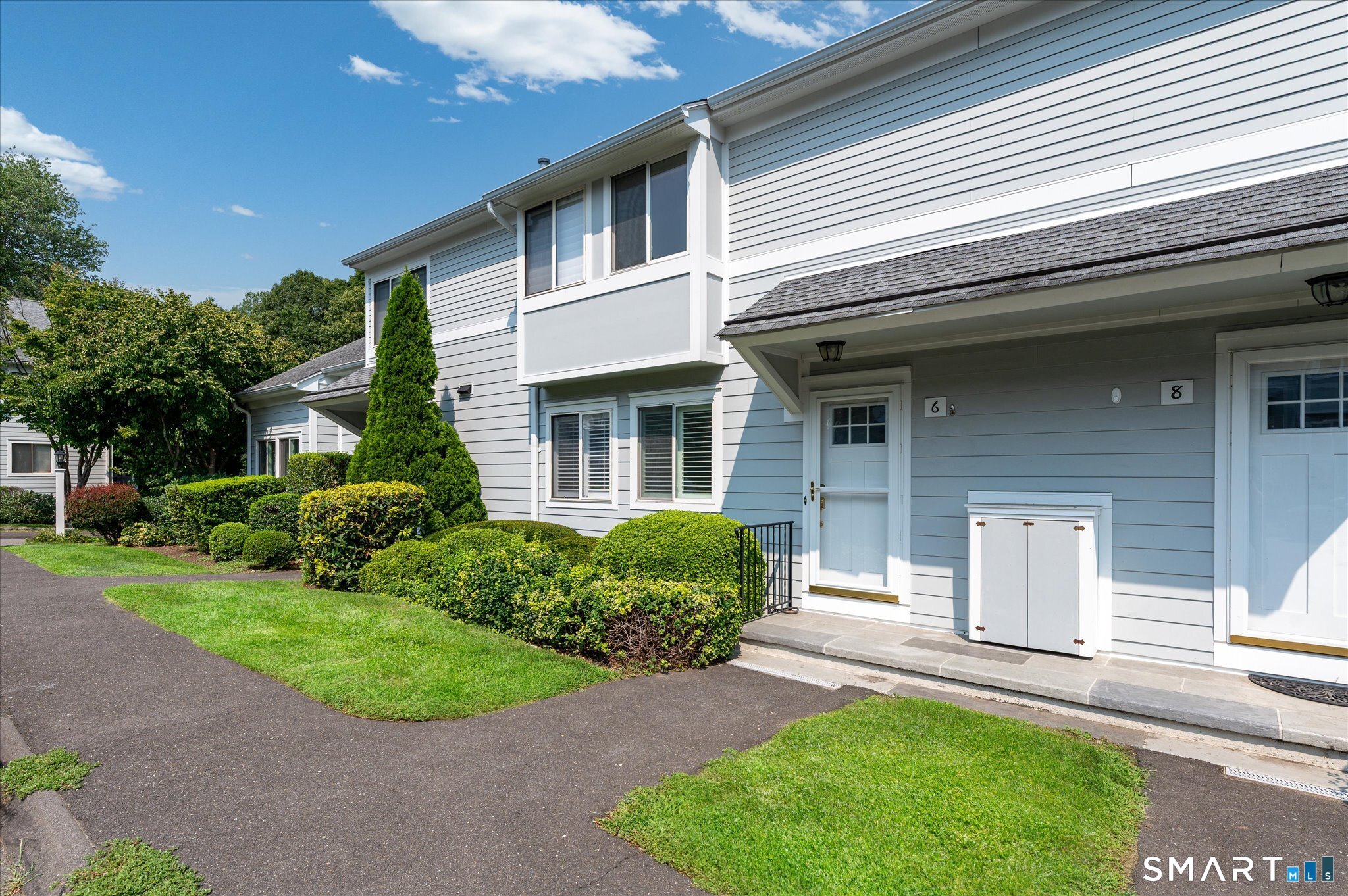 Photo 2 of Townhouse for sale at 6 Whiffletree Way #6, Riverside, CT 06878 | MLS# 24199728 | Listing updated on 2026-09-03