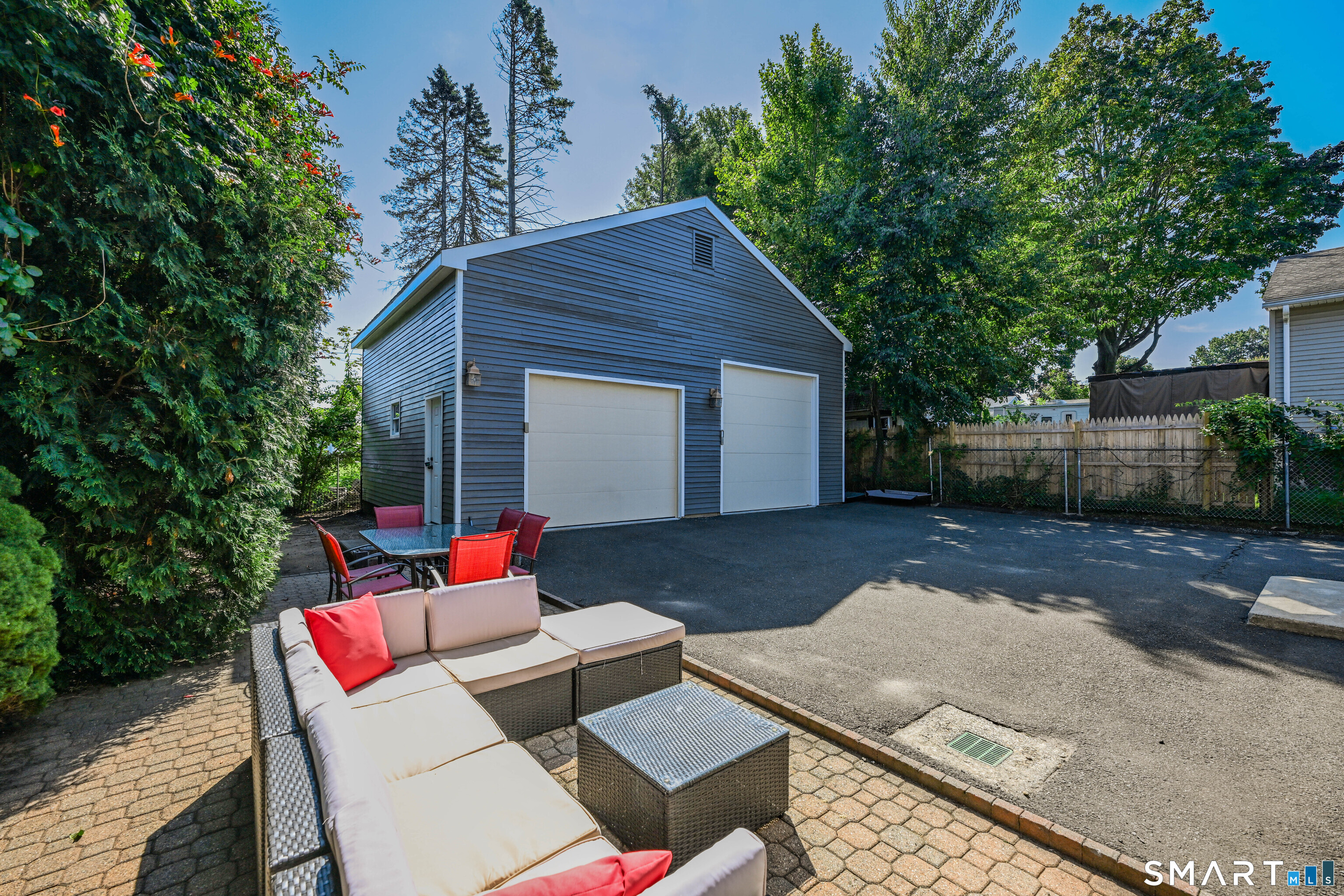 15 Ridgewood Street photo 26