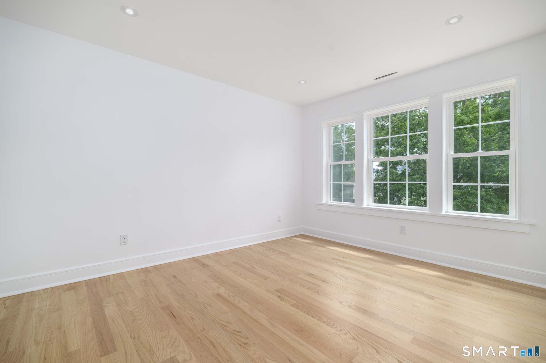 1911 Summer Street Unit #4 photo 9