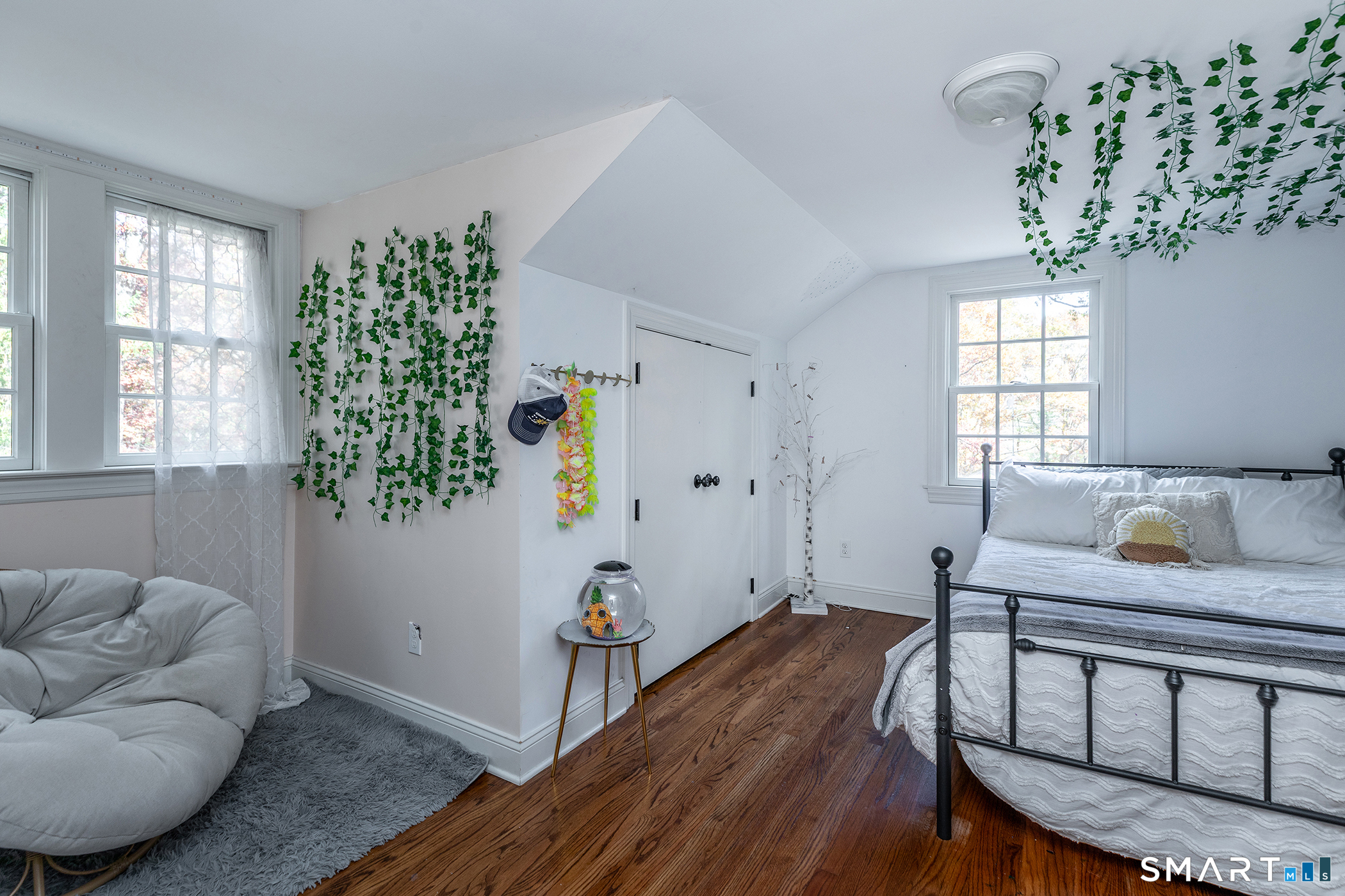 255 Woodbury Road photo 15