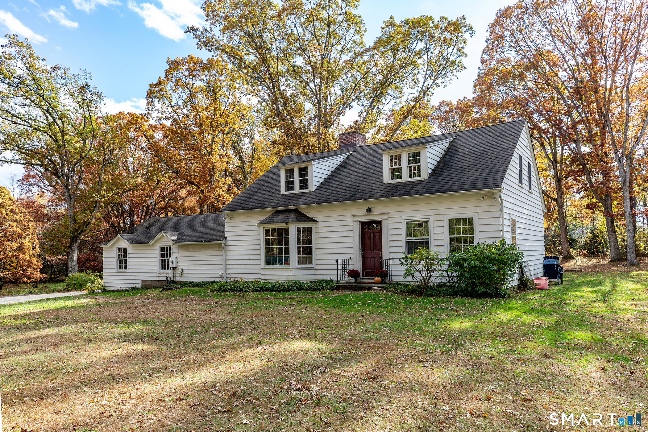 255 Woodbury Road
