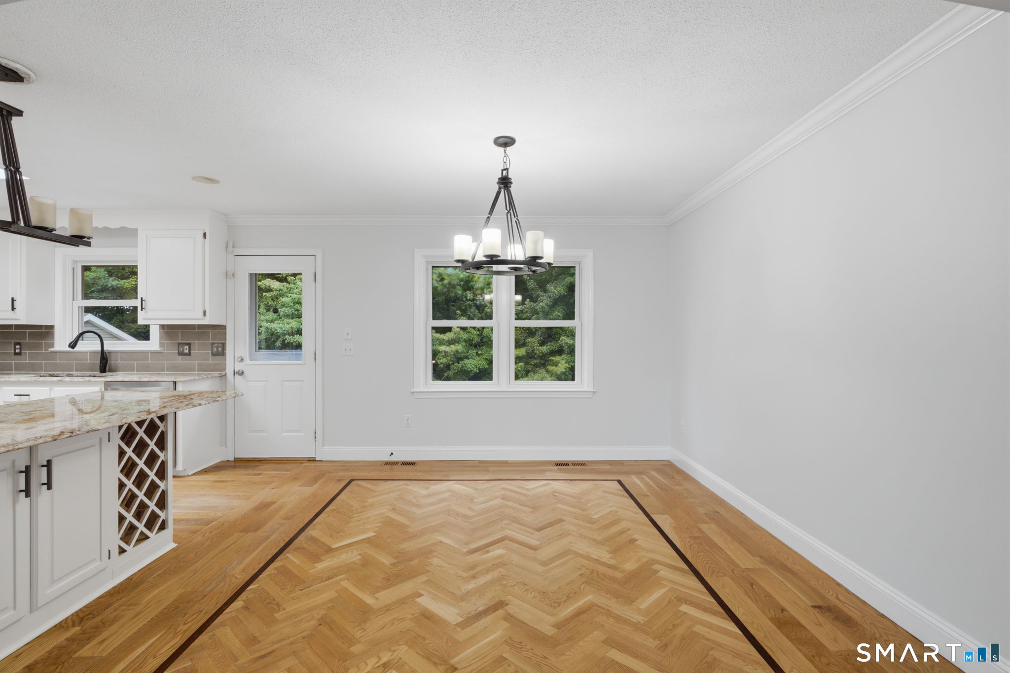 85 Geraldine Drive photo 18