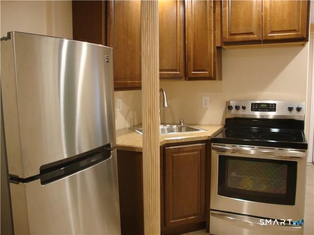 10 Scudder Road photo 9