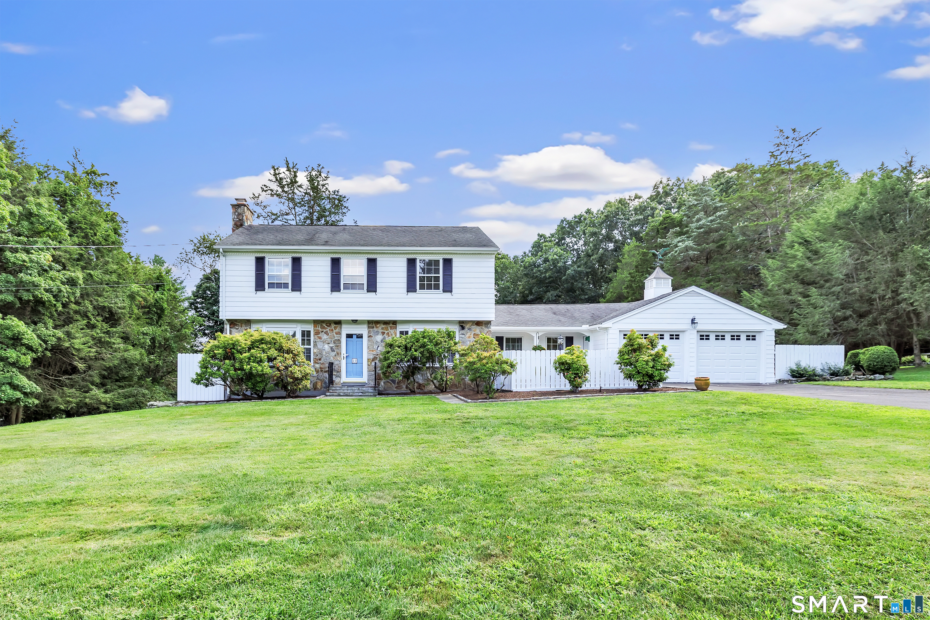 27 Brittany Avenue photo 2
