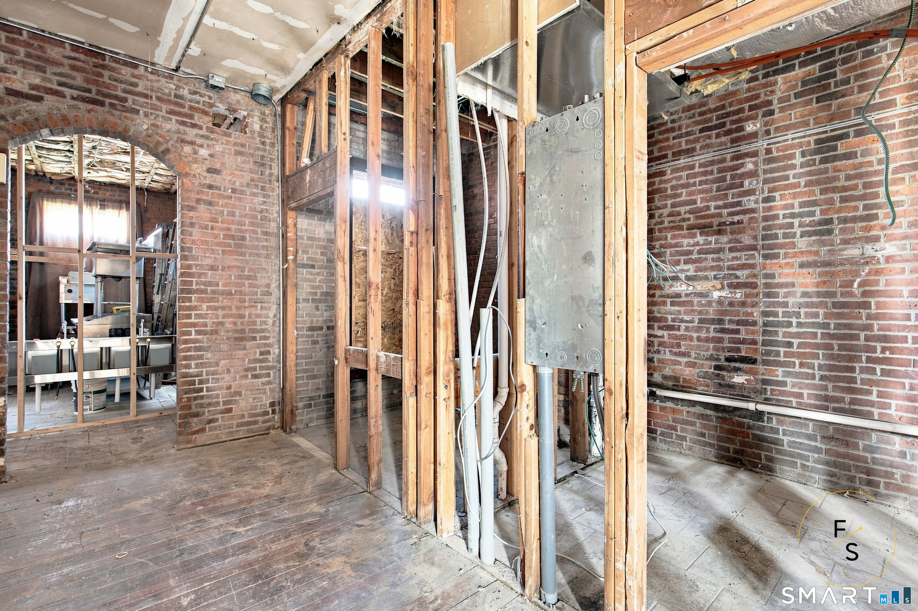 233 Blatchley Avenue photo 18