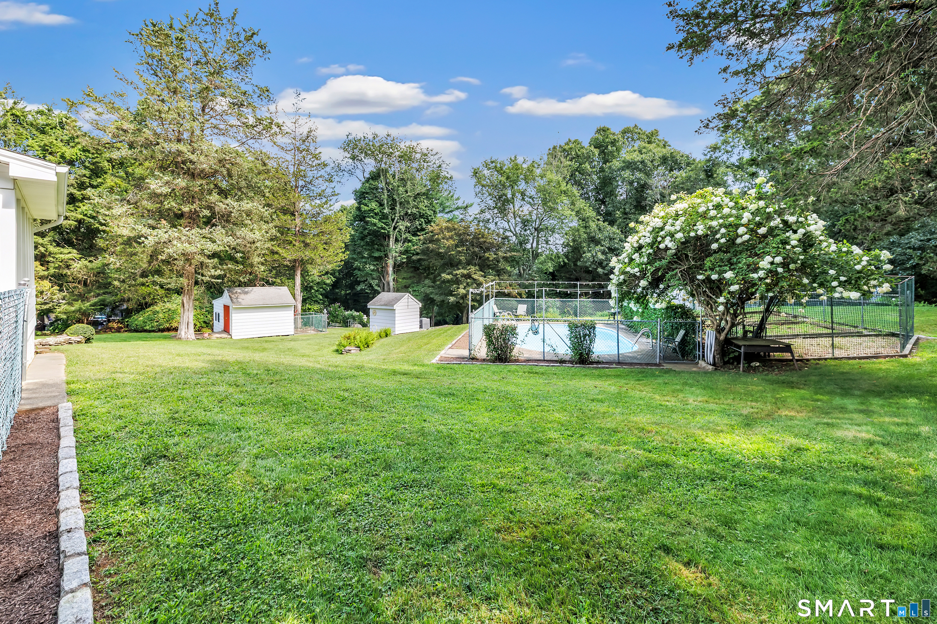 27 Brittany Avenue photo 9