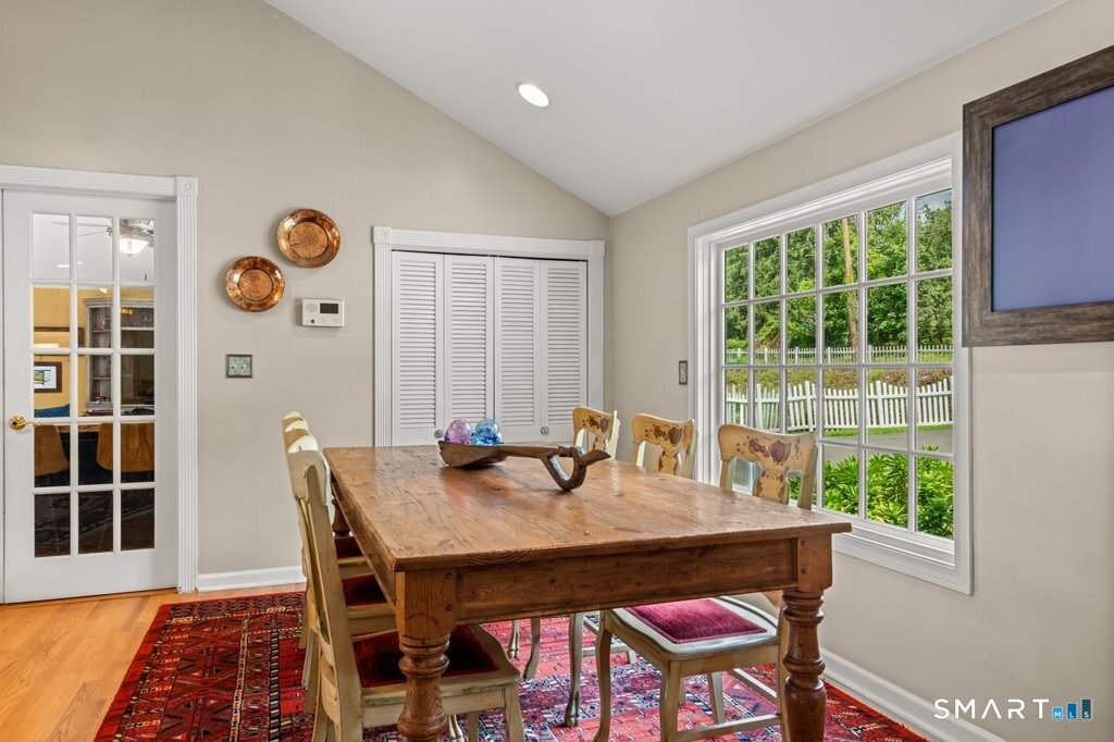 28 Oak Grove Road photo 17