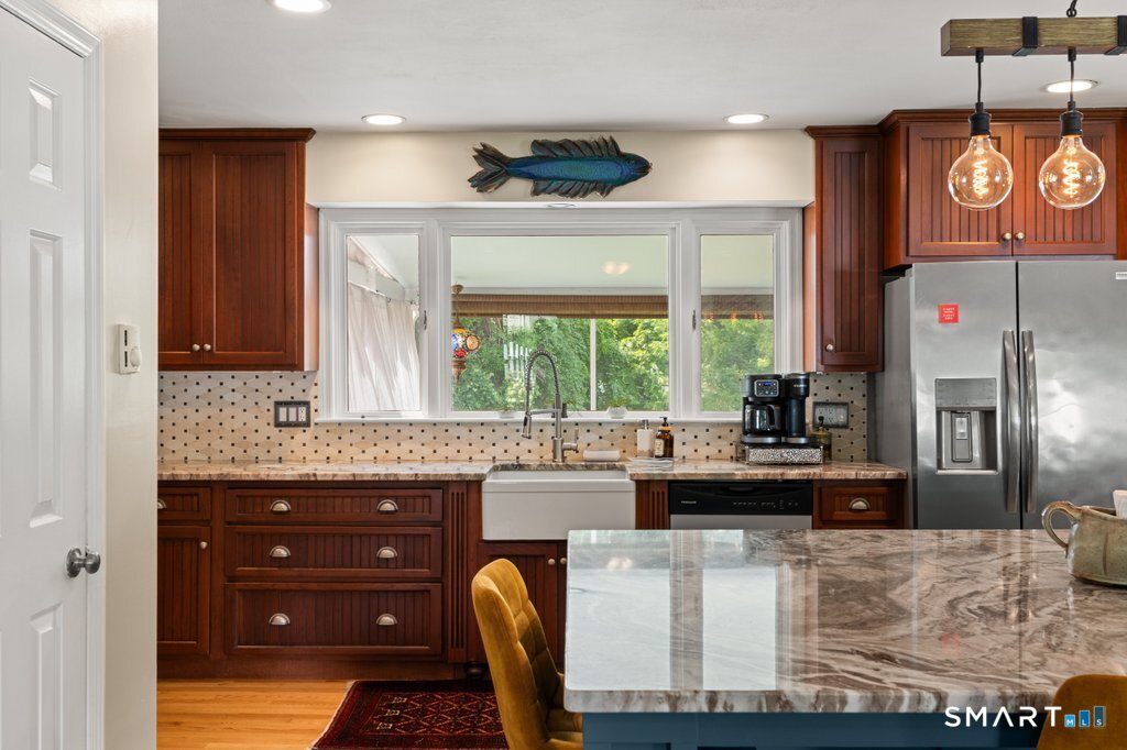 28 Oak Grove Road photo 38