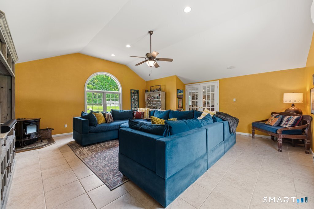 28 Oak Grove Road photo 20