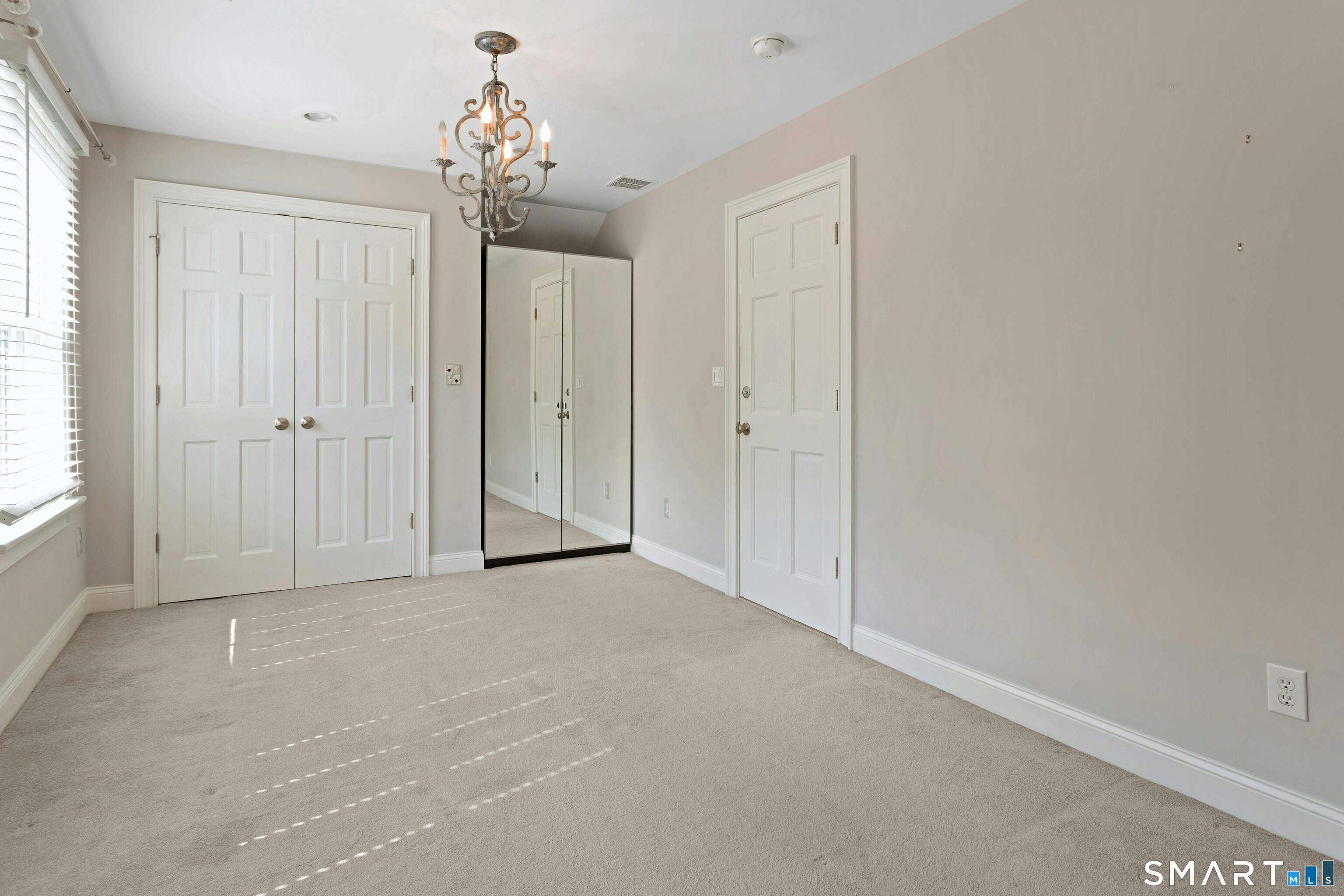49 Wolfpit Avenue photo 25