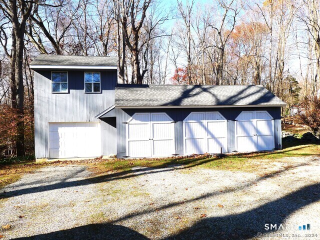 195 Silver Spring Road photo 2