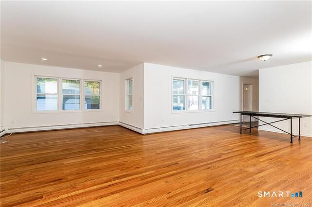 195 Silver Spring Road photo 9