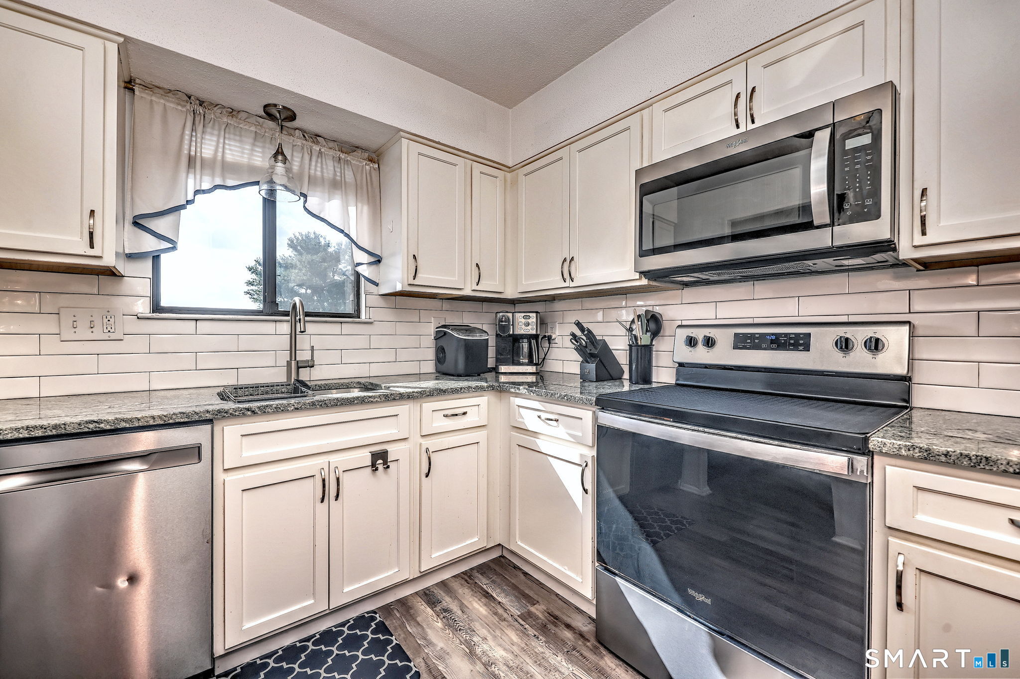 238 North Hampton Court Unit #238 photo 7