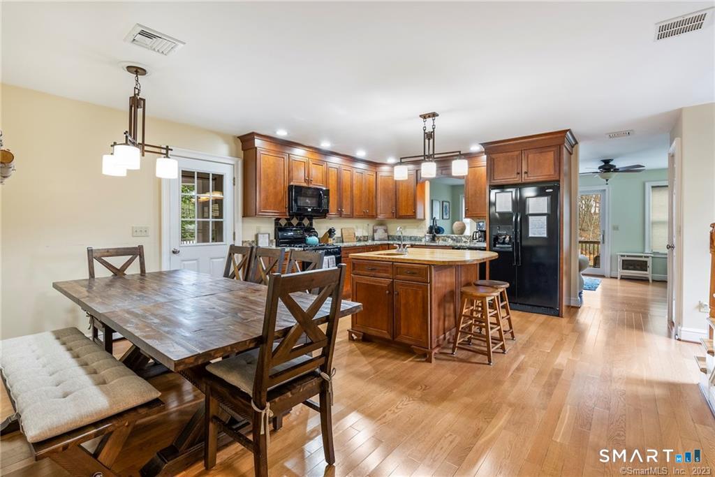 33 Marshfield Road photo 8