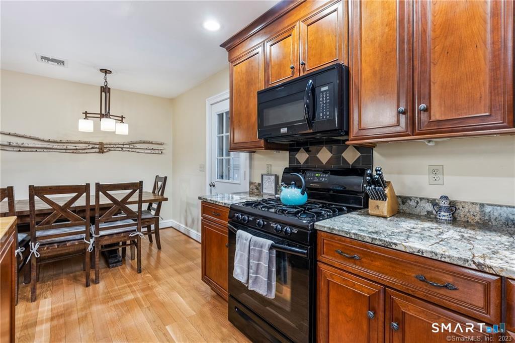 33 Marshfield Road photo 9