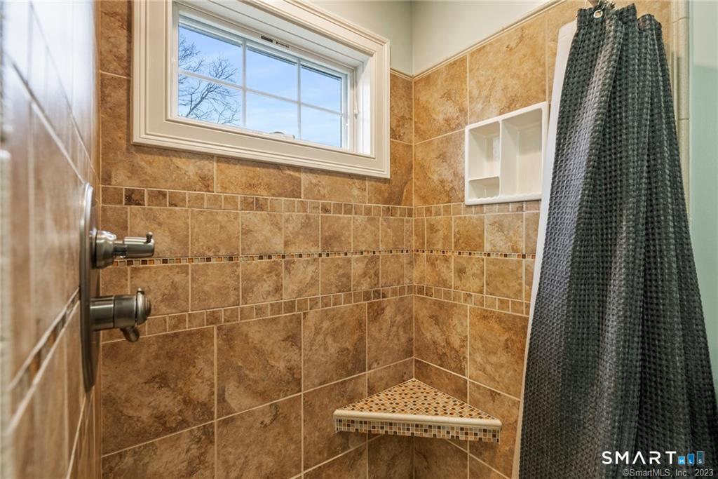 33 Marshfield Road photo 26