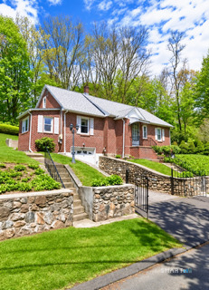 32 Homestead Avenue photo 2