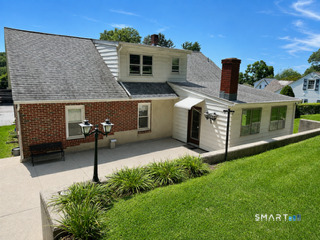 32 Homestead Avenue photo 3