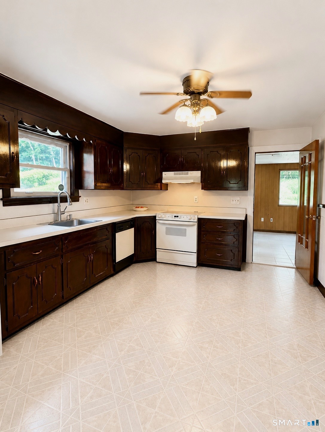 32 Homestead Avenue photo 14