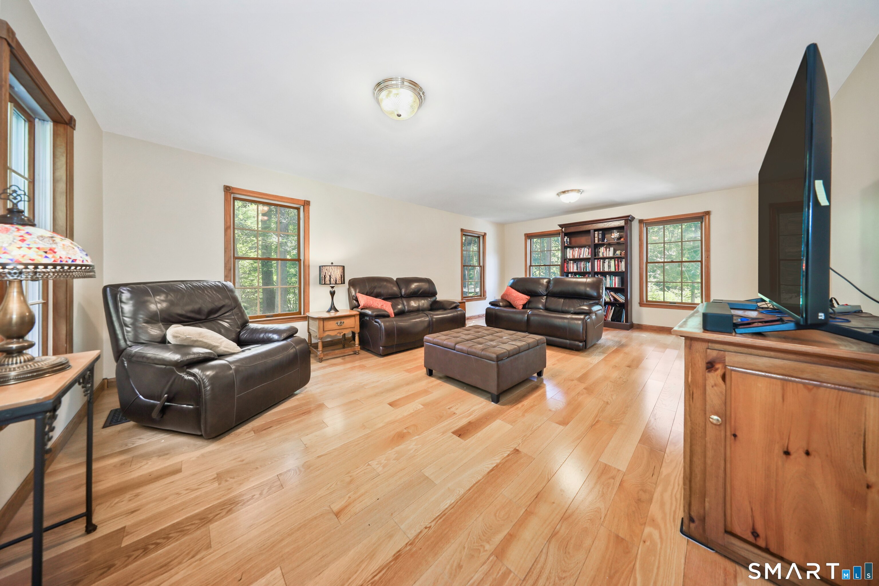 31 Louise Avenue photo 10