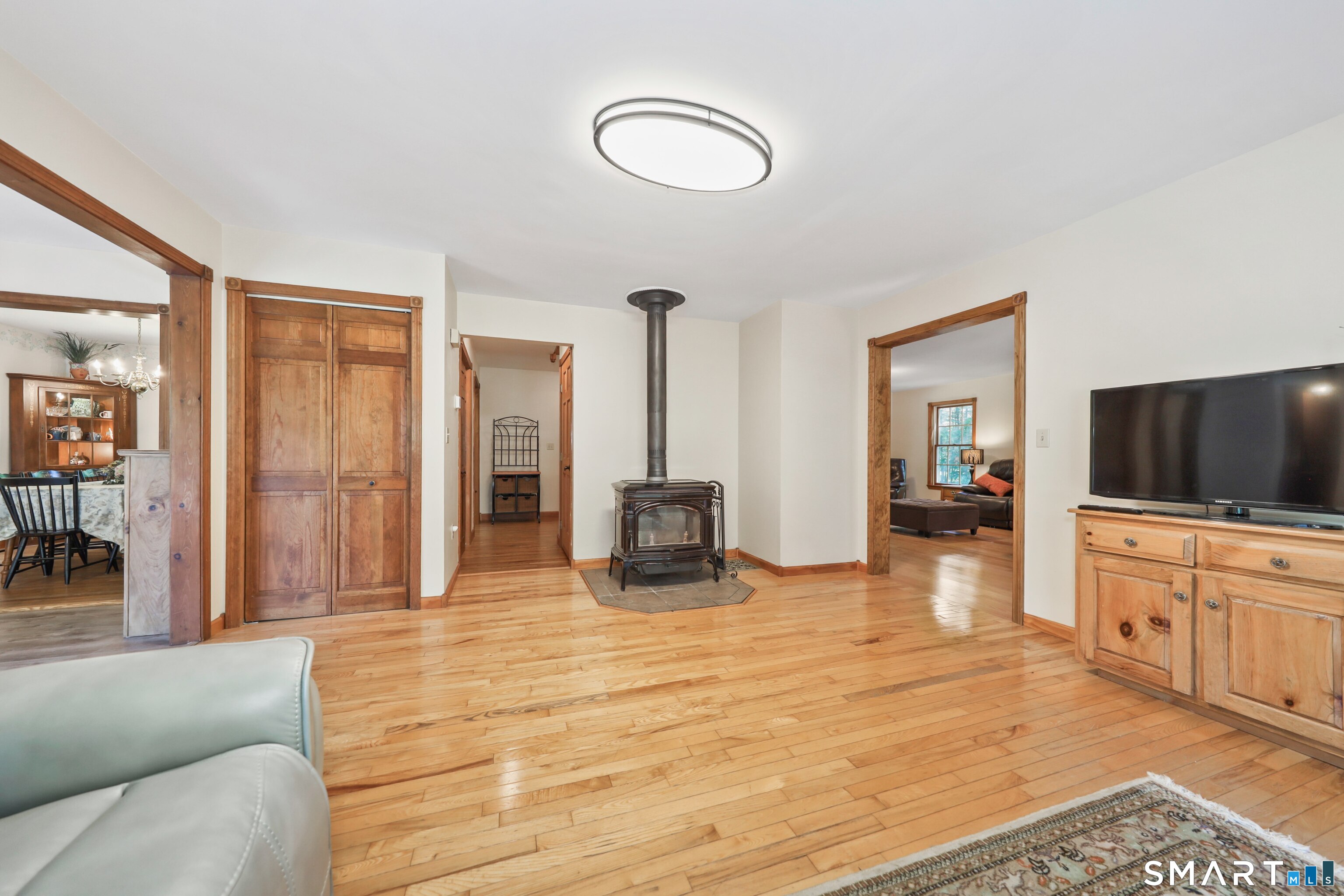 31 Louise Avenue photo 12