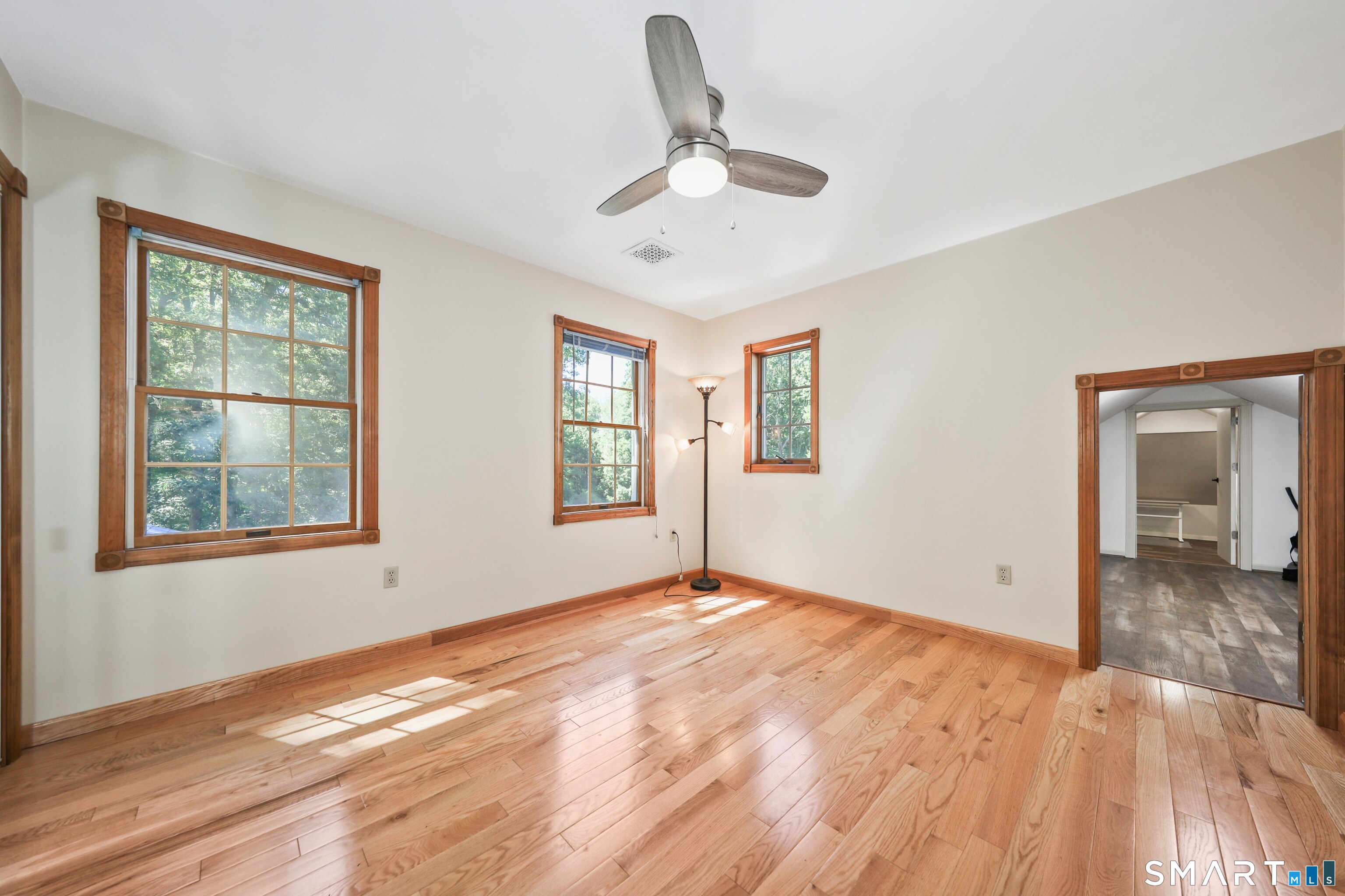 31 Louise Avenue photo 16