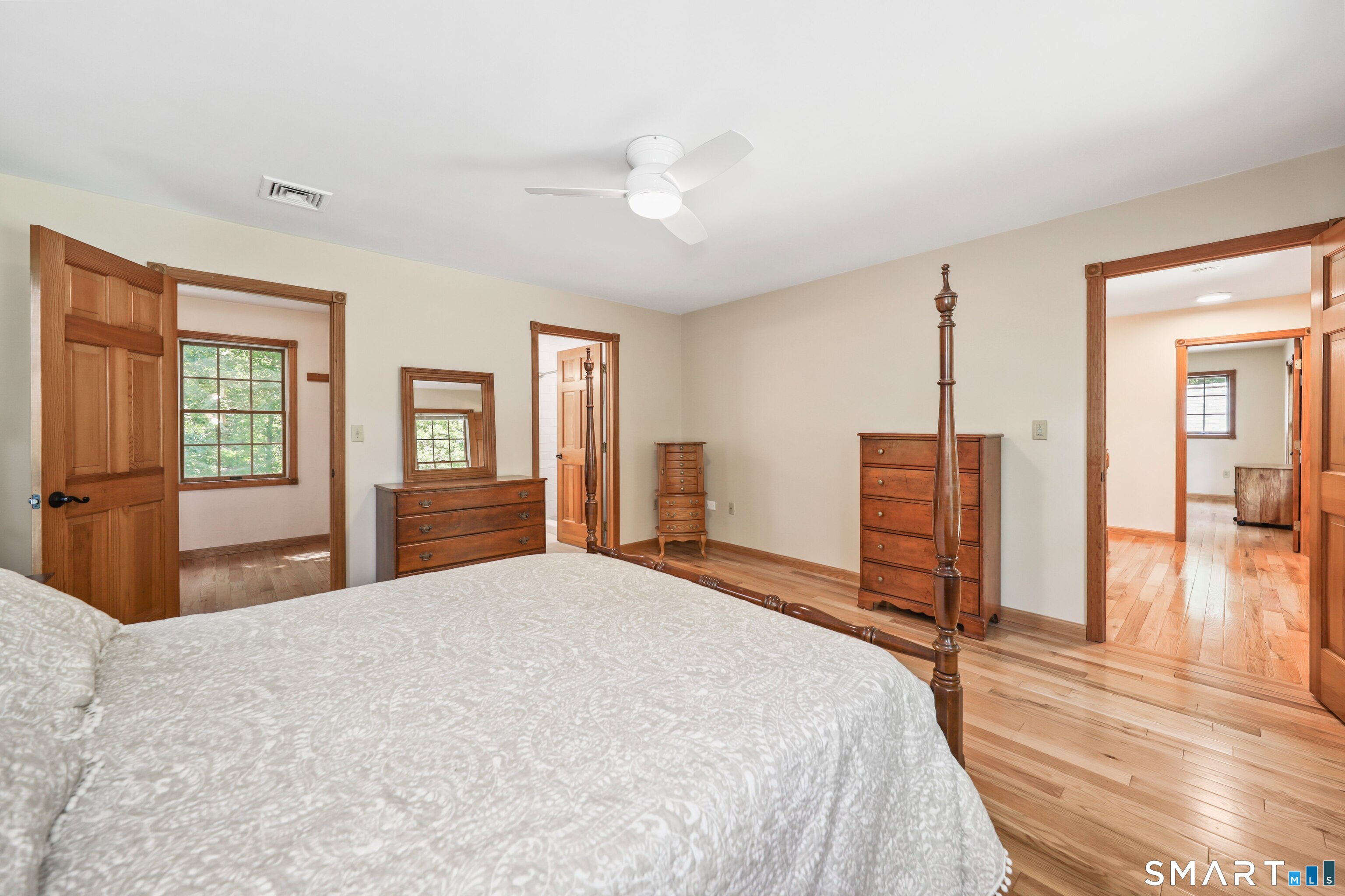 31 Louise Avenue photo 21