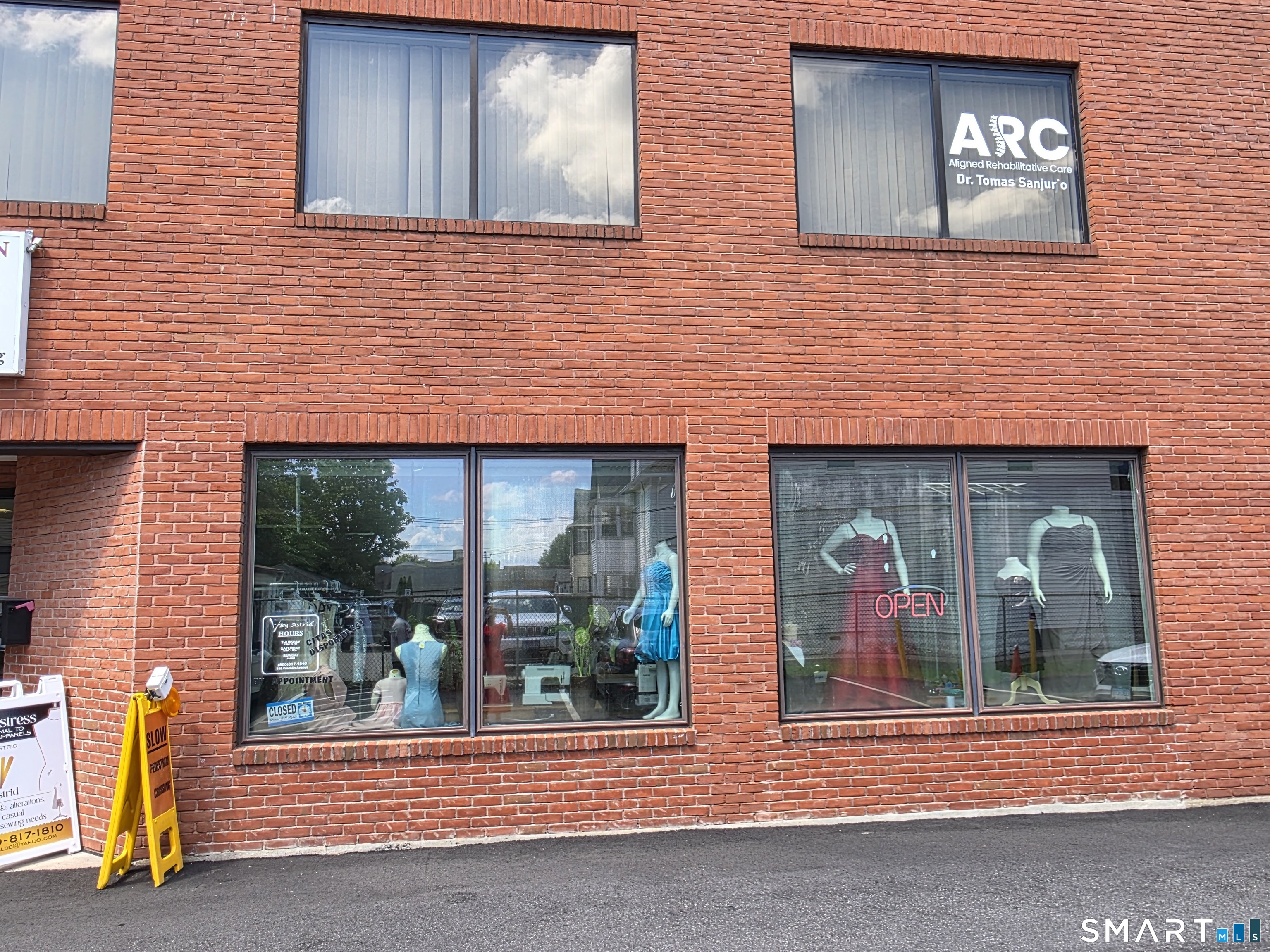 555 Franklin Avenue Unit #1st floor photo 2