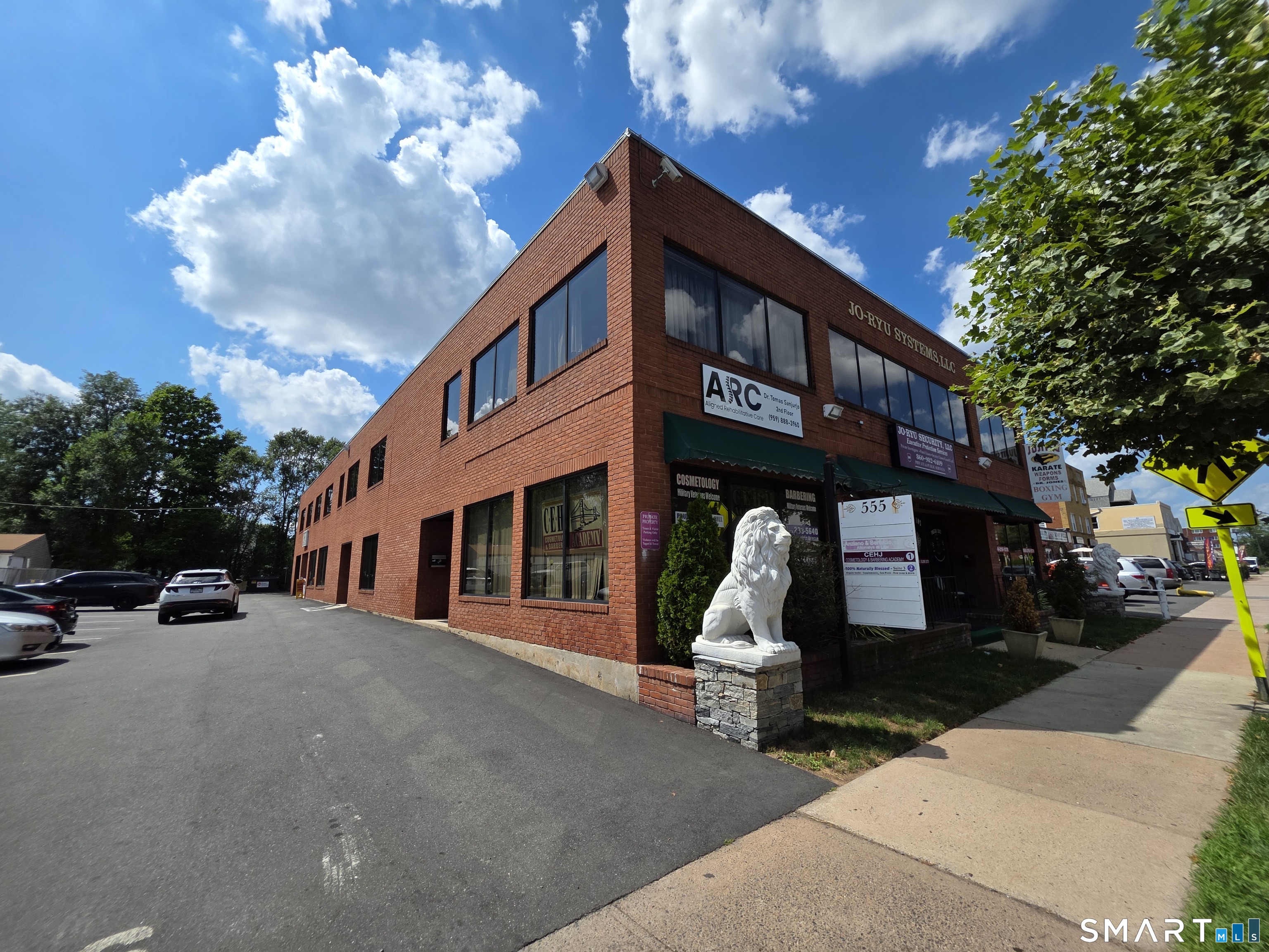 555 Franklin Avenue Unit #1st floor photo 3