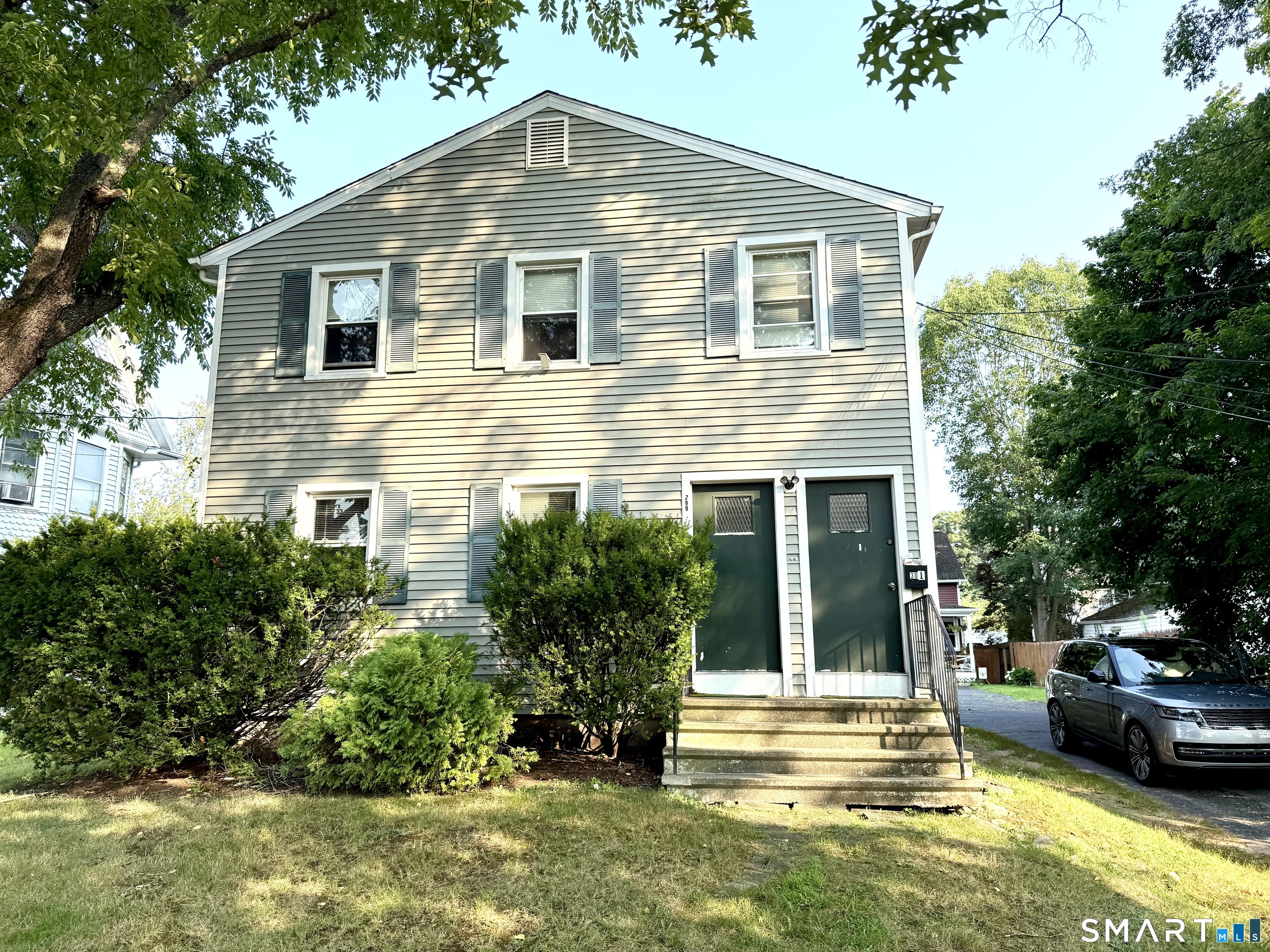 299 Villa Avenue