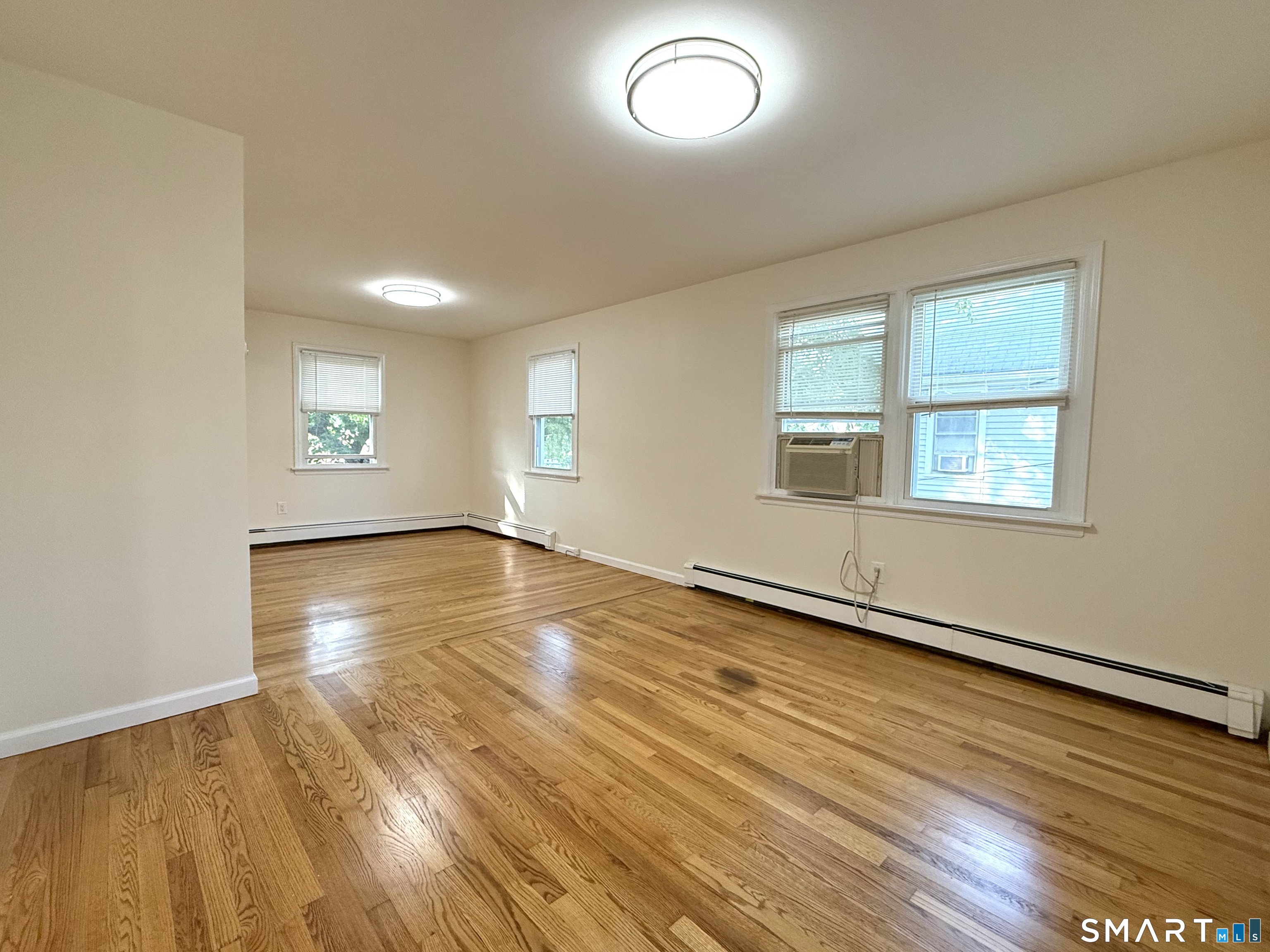 299 Villa Avenue photo 11
