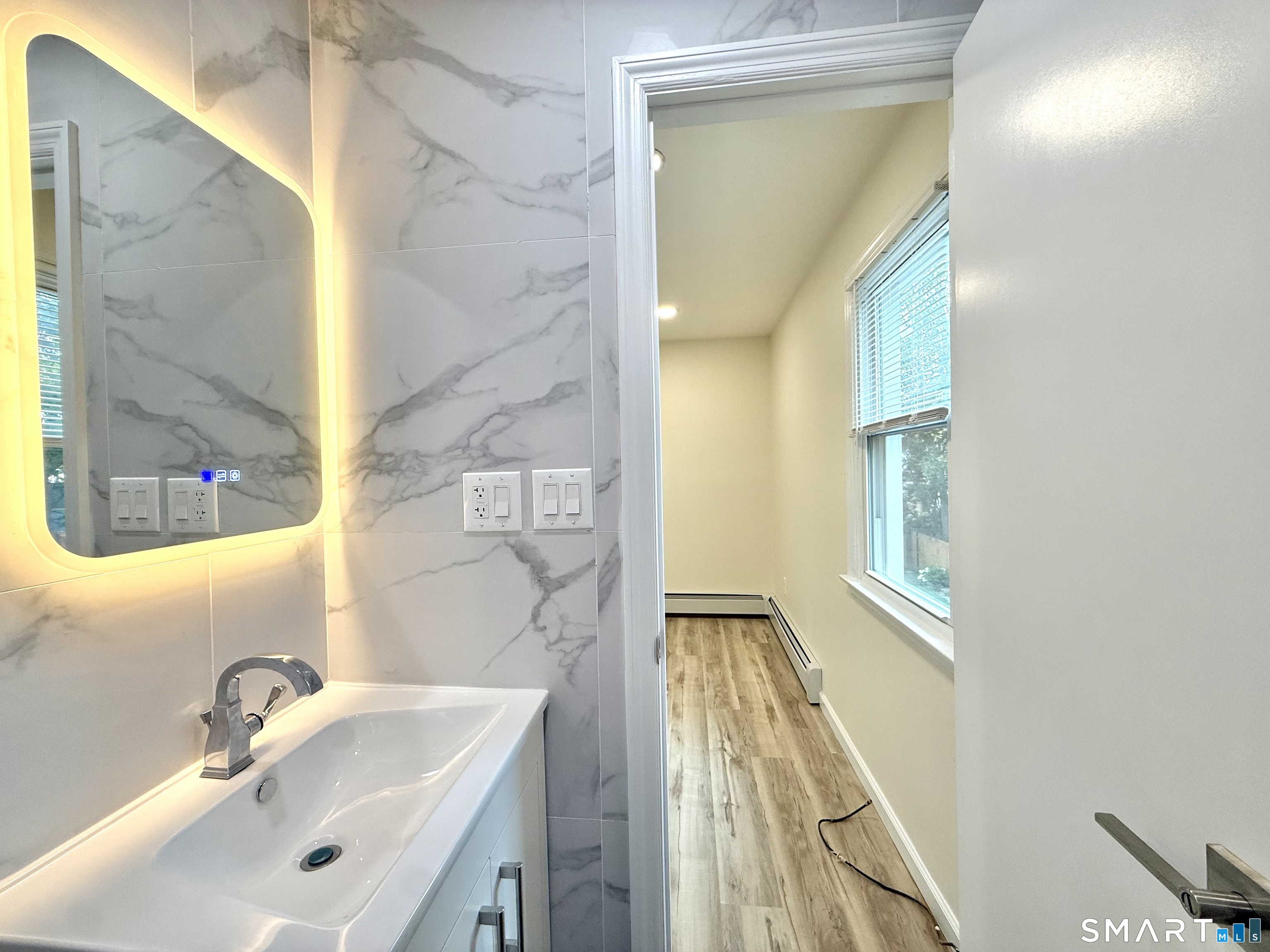 299 Villa Avenue photo 9