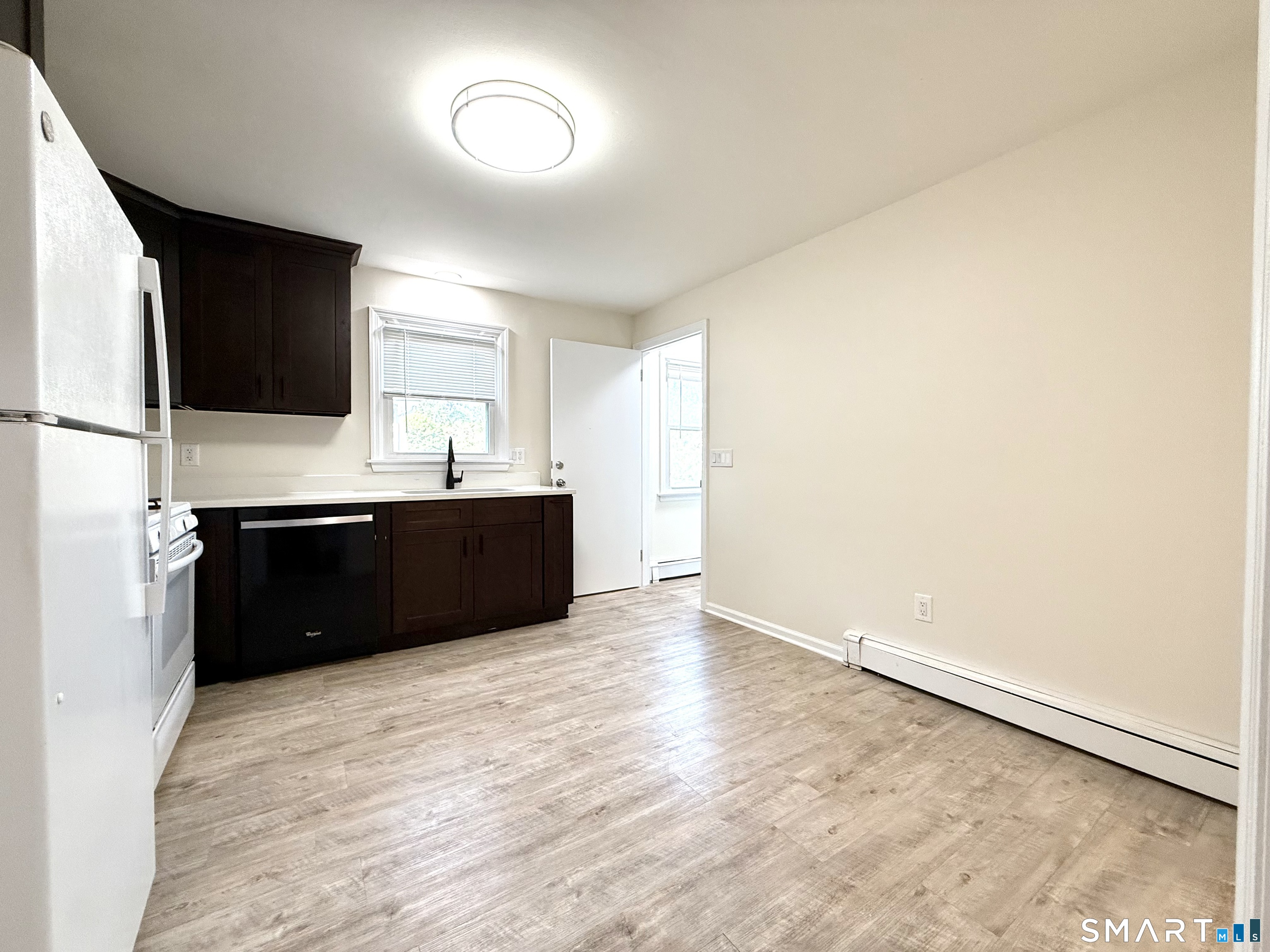 299 Villa Avenue photo 5