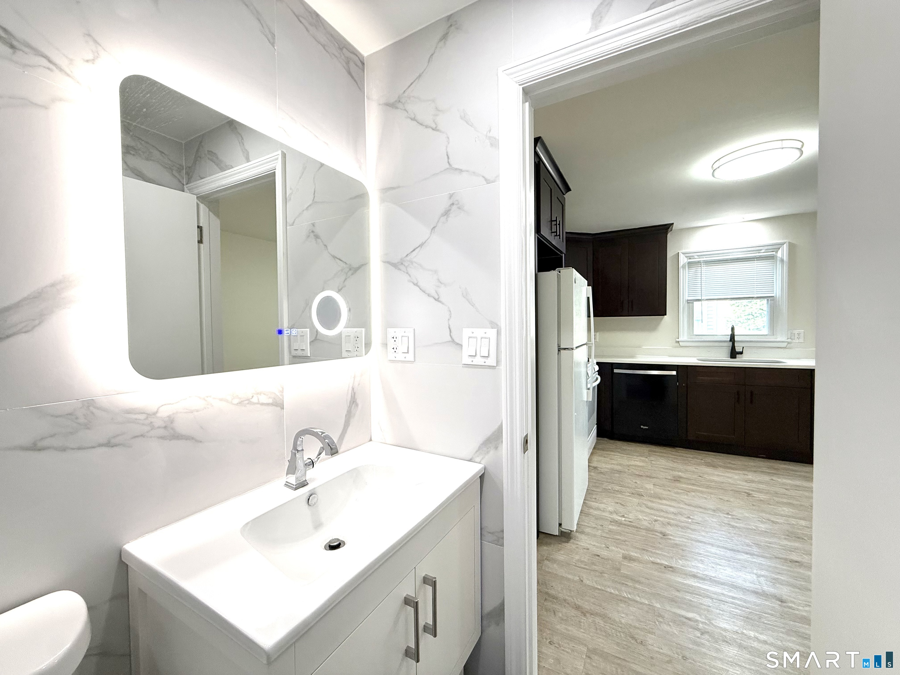 299 Villa Avenue photo 16