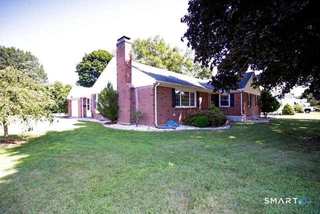 6 Dennis Drive