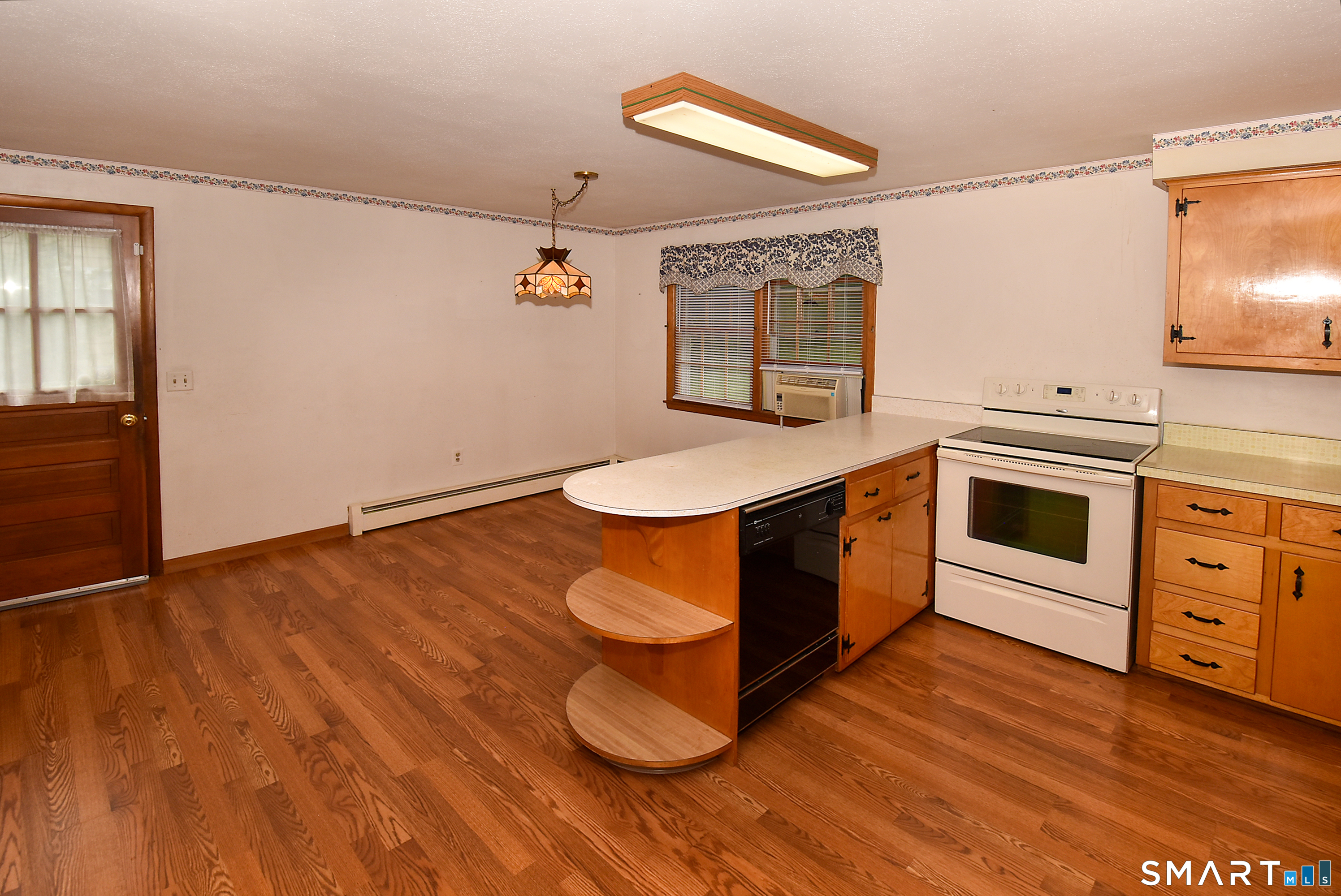 150 Baxter Street photo 12