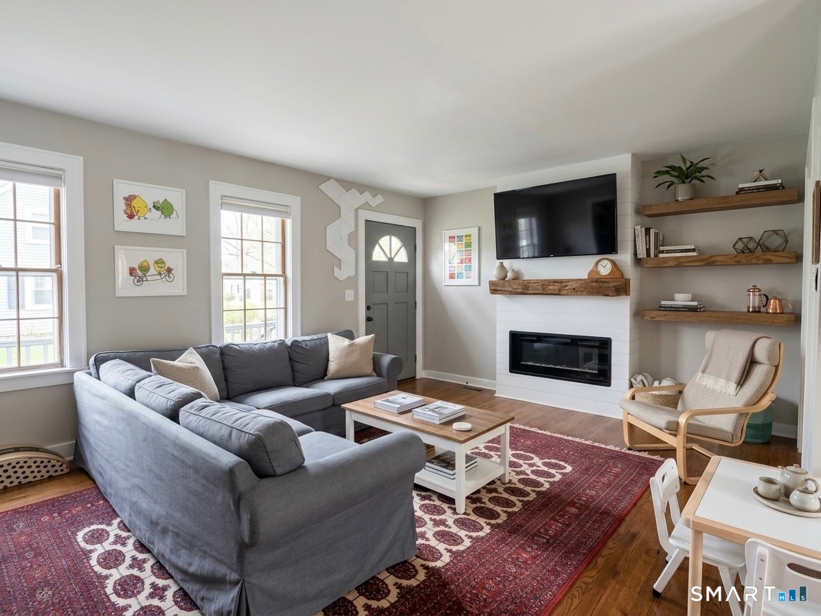 82 Prospect Hill Road photo 3