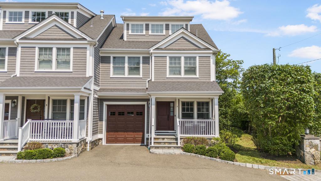 16 Hawthorne Street, Greenwich, Connecticut 06831