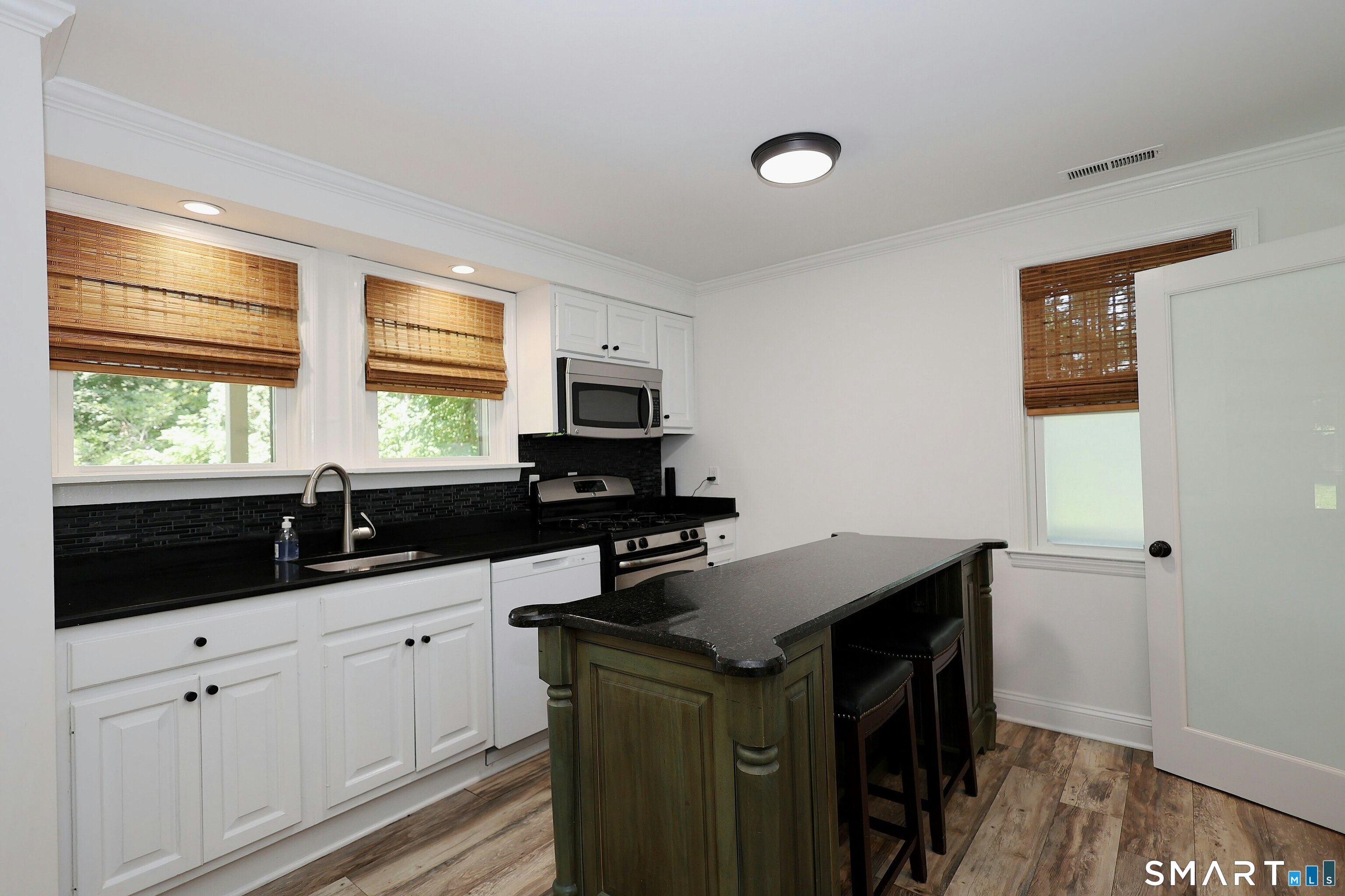 15 Maple Shade Road Unit #Cottage - 15A photo 13
