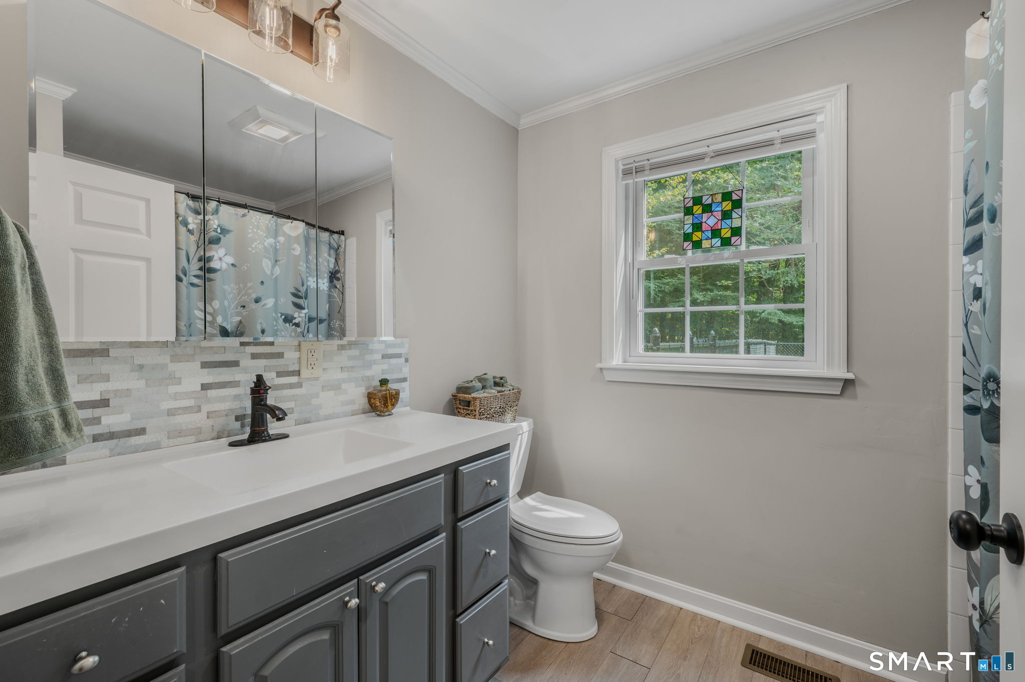 394 Killingly Avenue photo 22