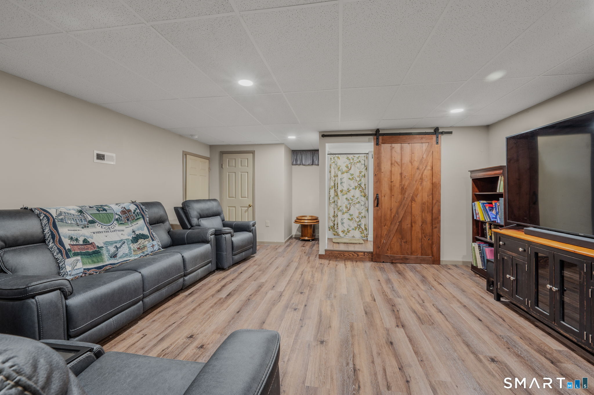 394 Killingly Avenue photo 28