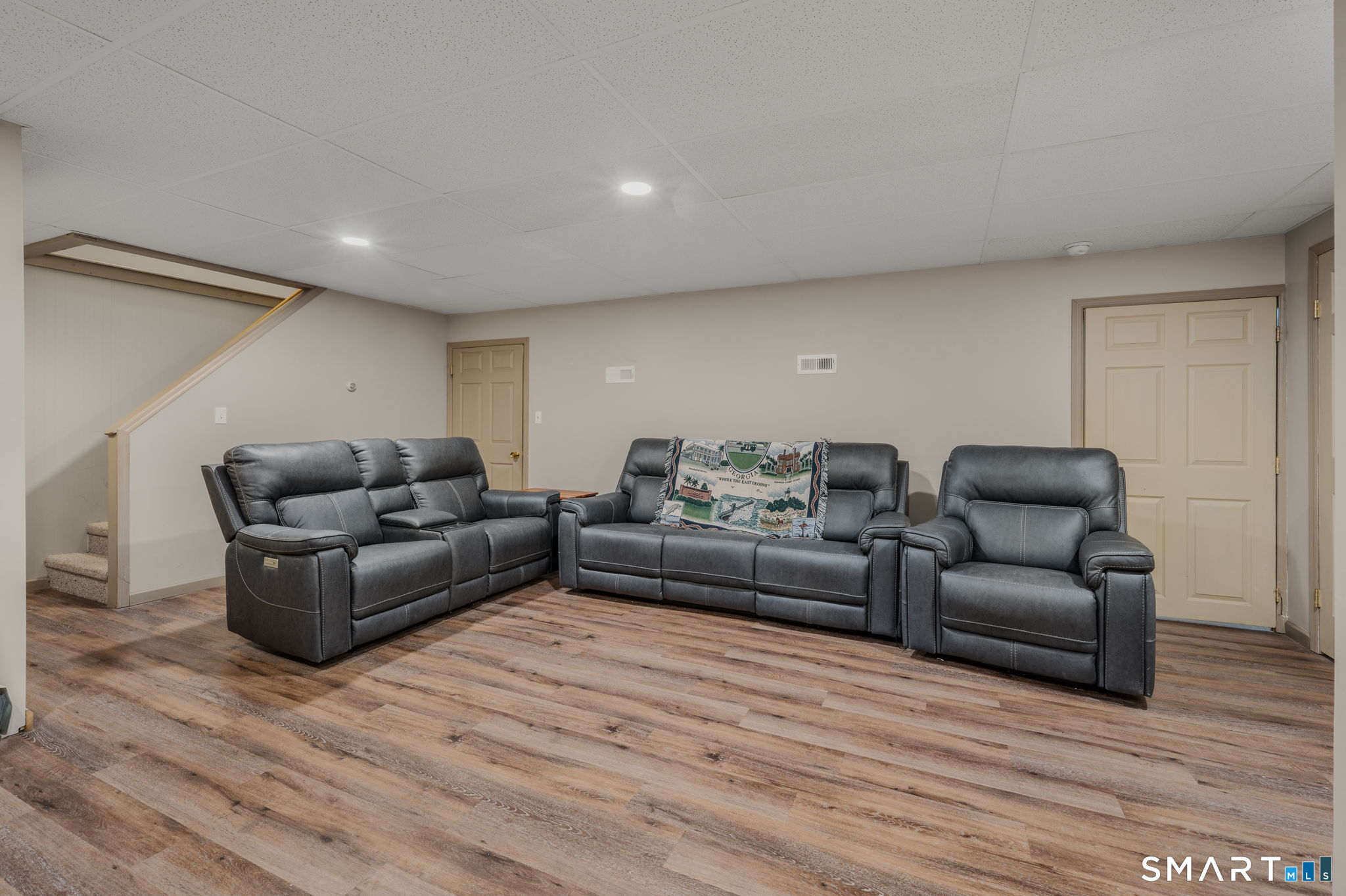 394 Killingly Avenue photo 29
