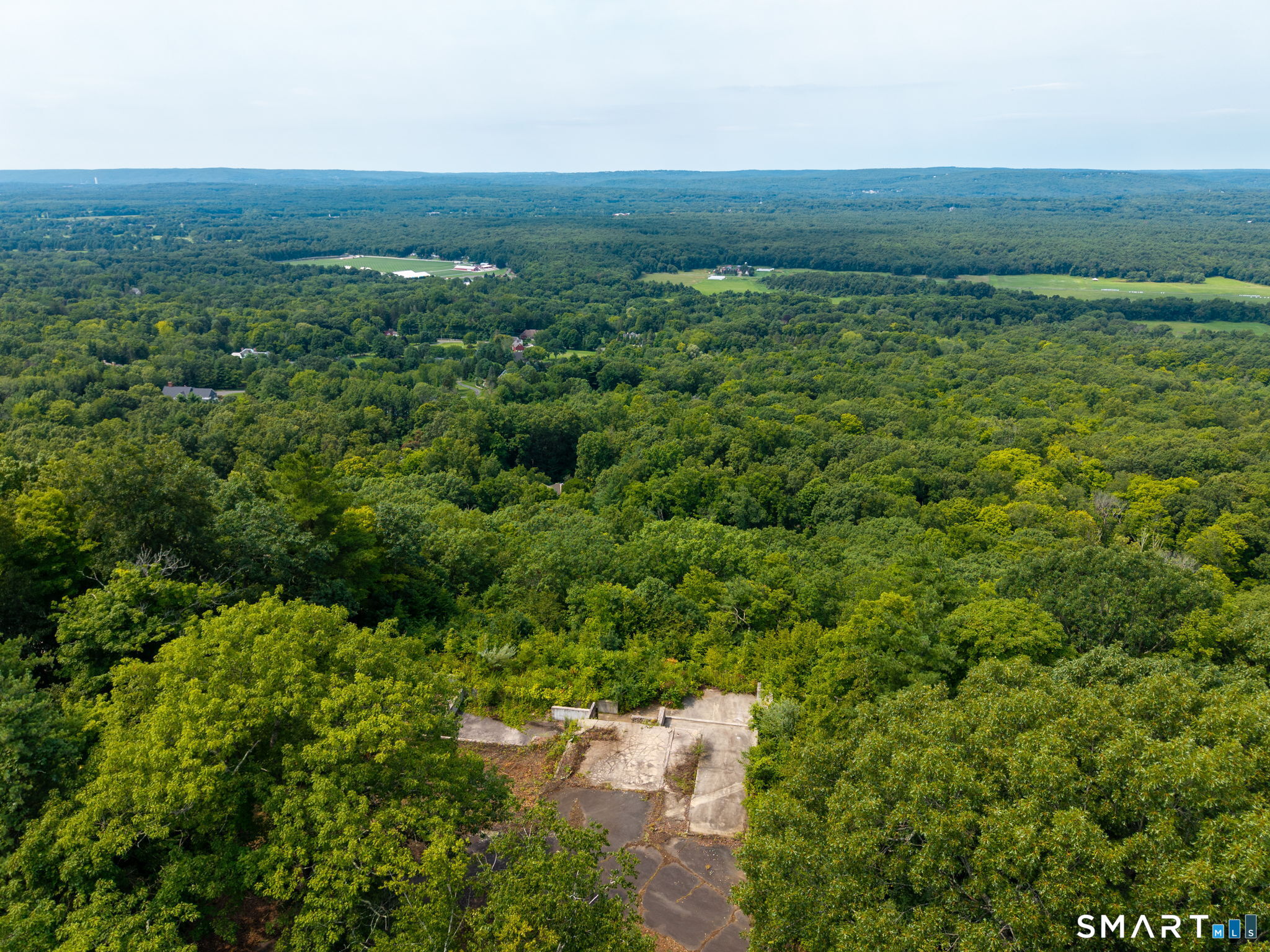 529 Deercliff Road photo 11
