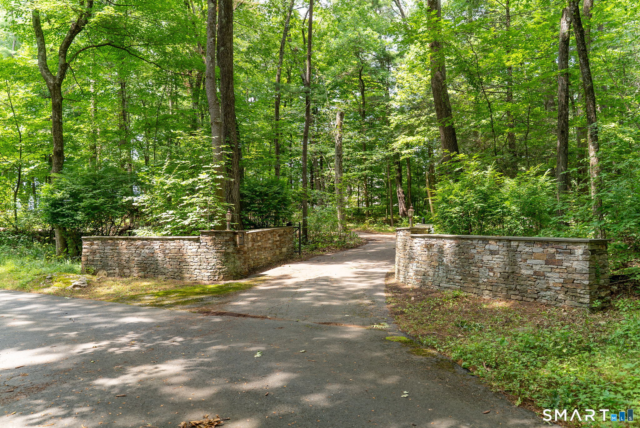 529 Deercliff Road photo 14