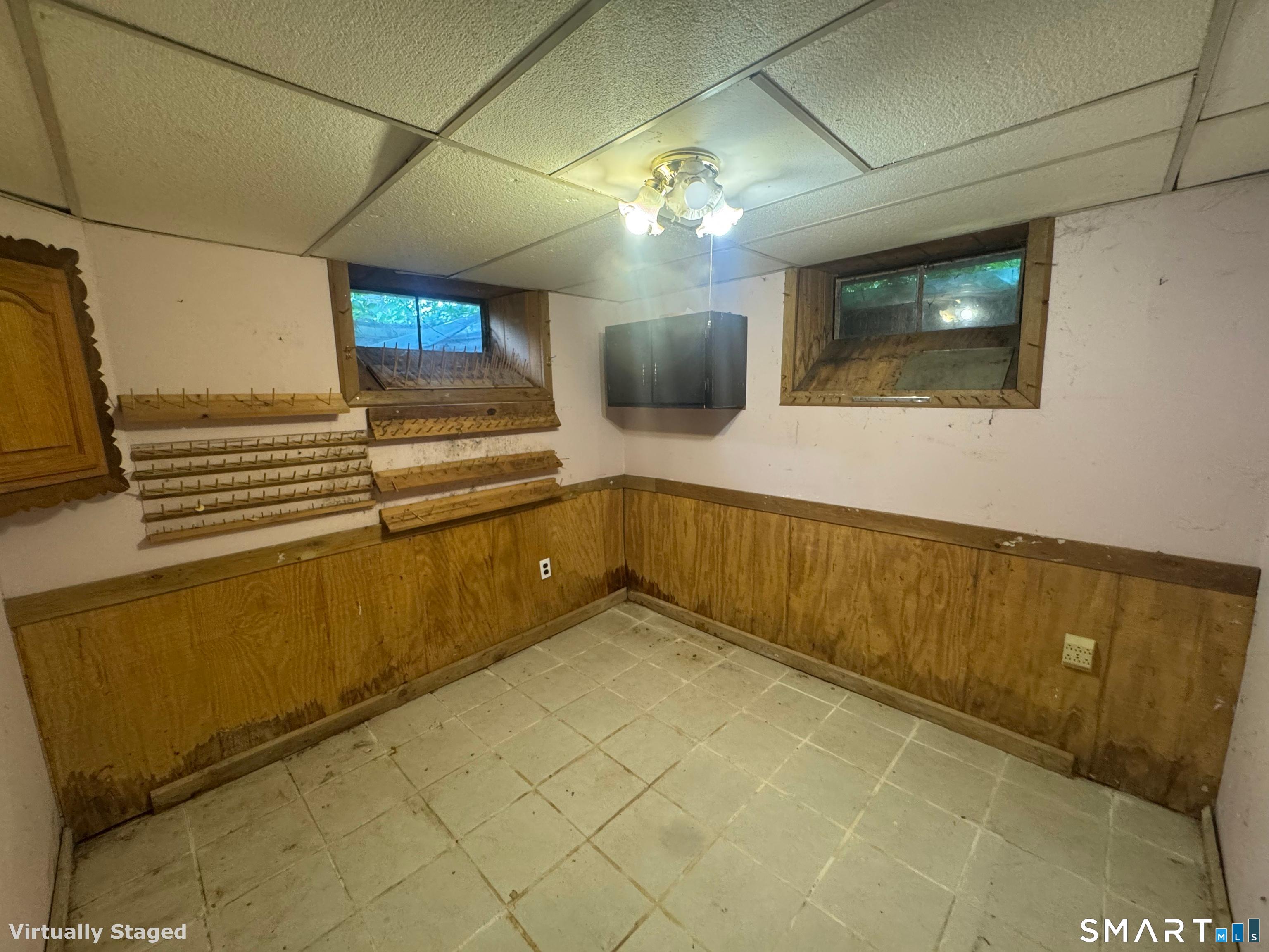 38 Ledyard Avenue photo 15