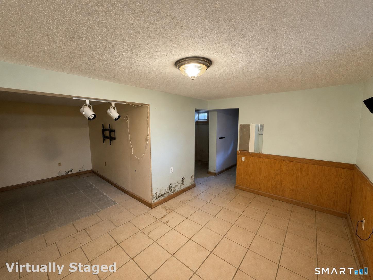 38 Ledyard Avenue photo 13