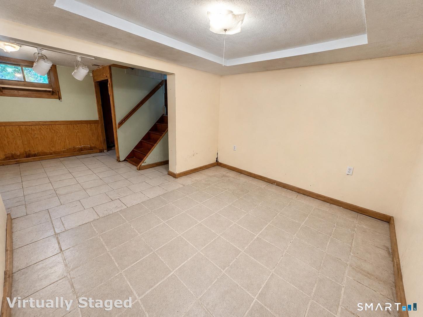 38 Ledyard Avenue photo 12