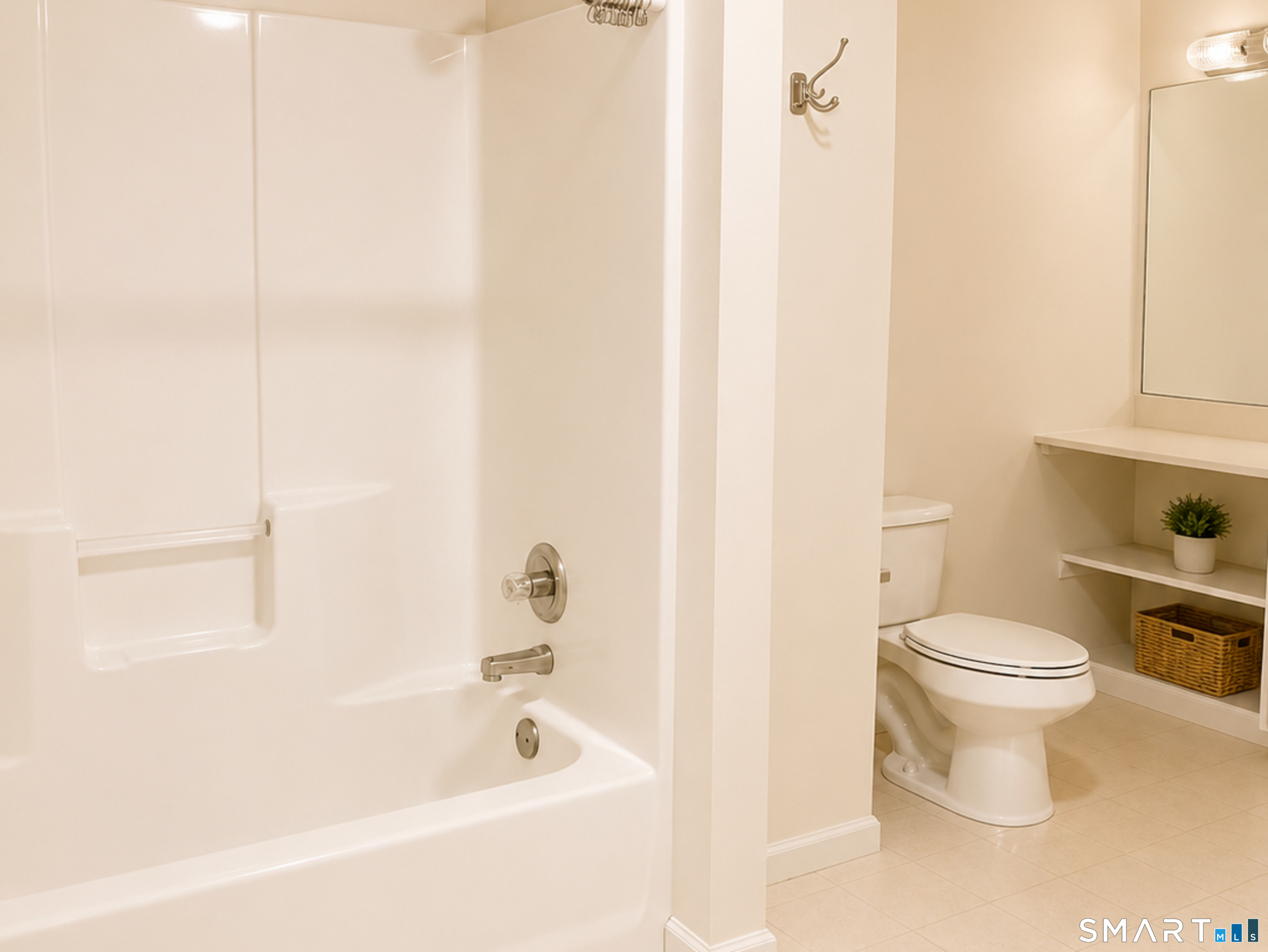 220 Castle Avenue Unit #220 photo 8