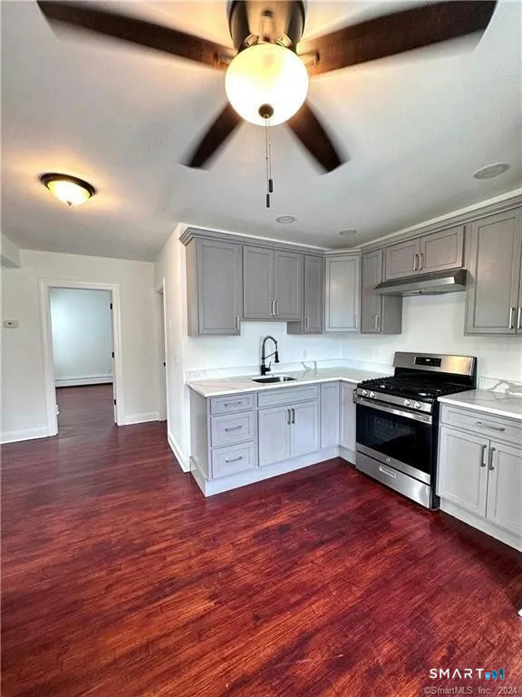 74 Howard Avenue photo 2